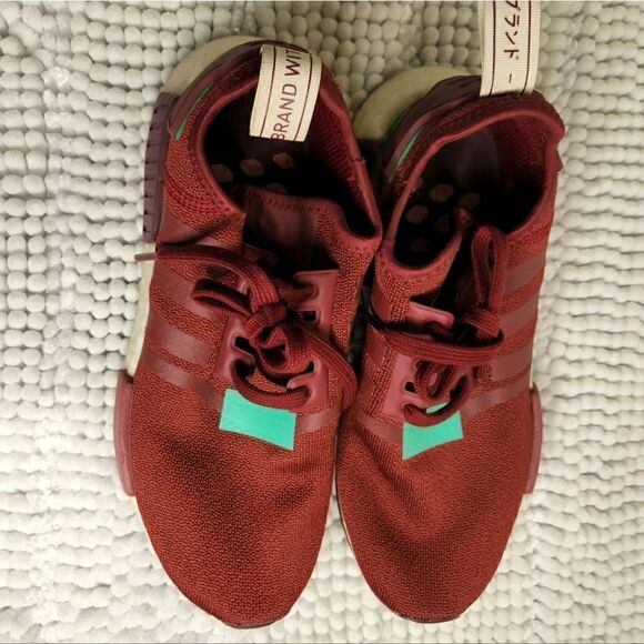 Maroon adidas nmd r1 size 8 - Picture 1 of 5